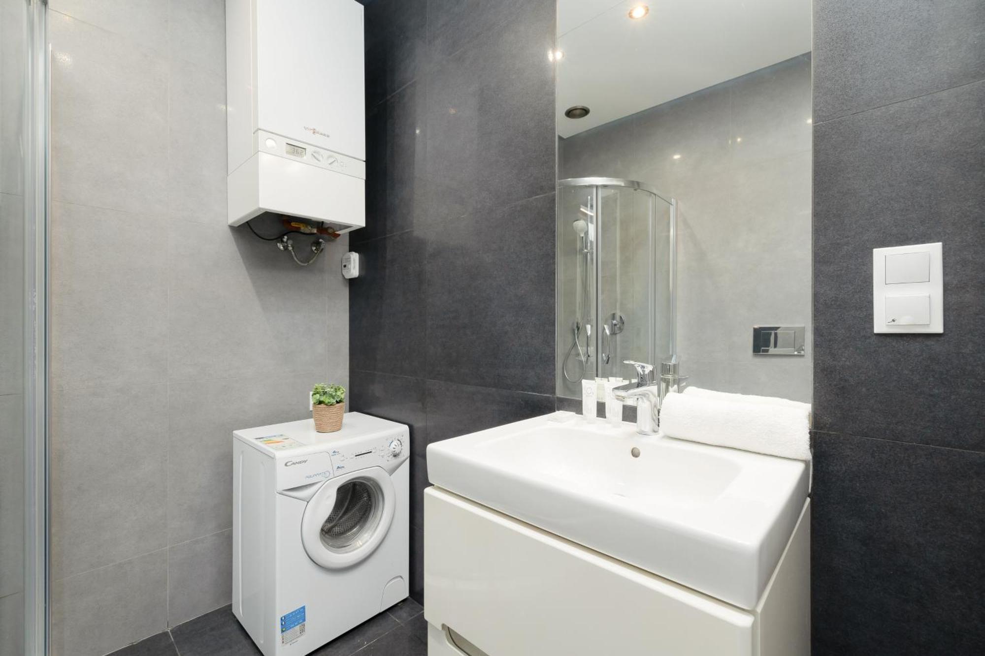 Central Planty Park Apartment Lobzowska By Noclegi Renters Краков Экстерьер фото